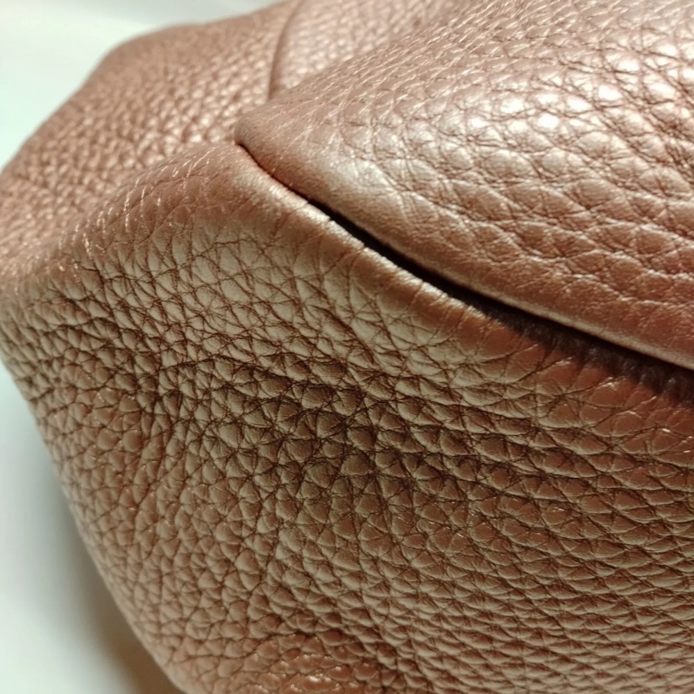 Authantic FENDI Shoulder Bag Pink Leather Gold Hardware - Picture 3 of 9
